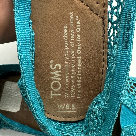 (2 Pairs) TOMS Women's (1) Turquoise‎ (1) Black Lace Flats (S50) - Picture 3 of 13